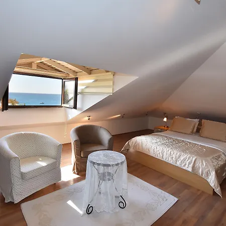 Jade (adults Only) 2*